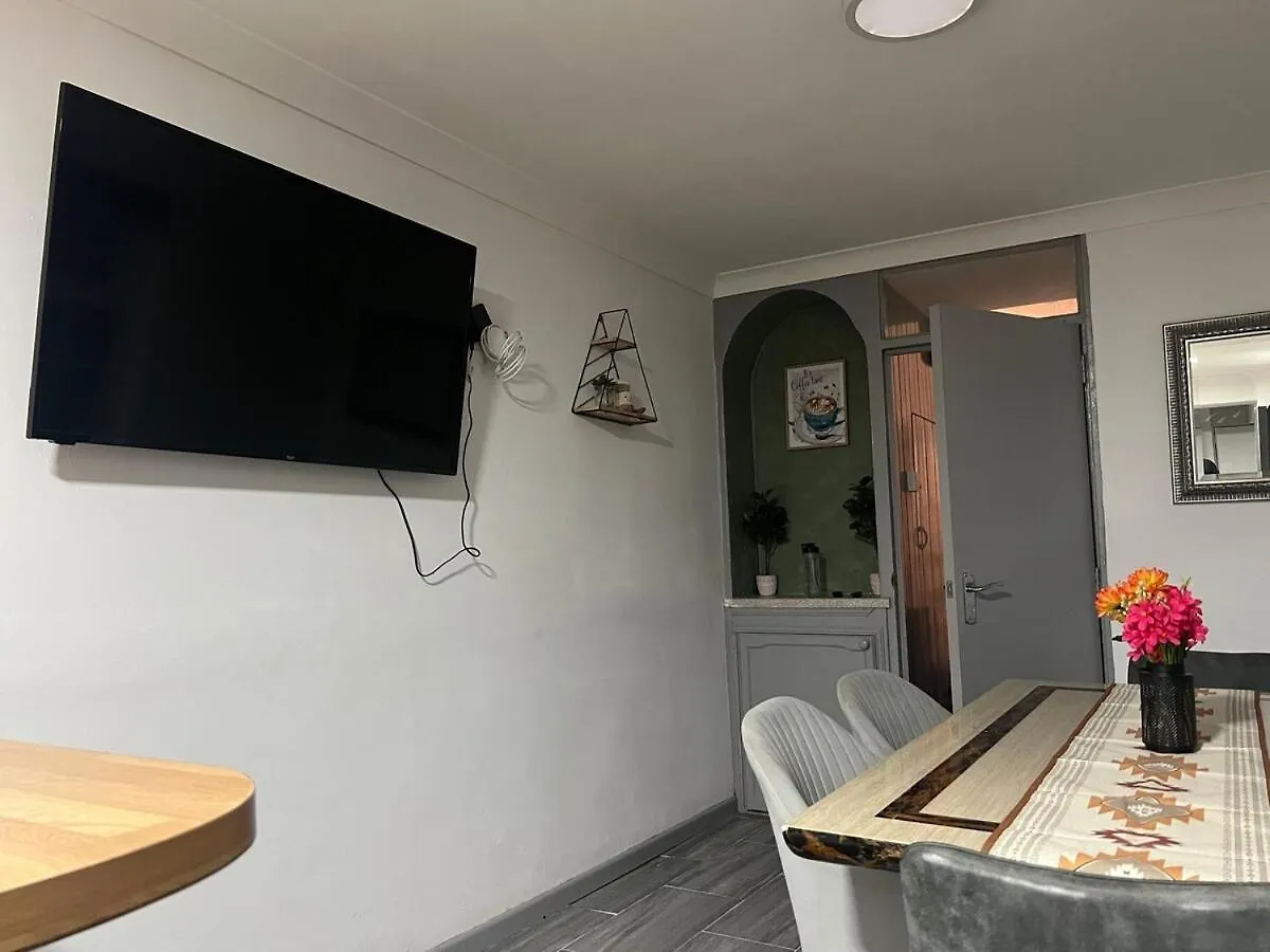 Holiday home Spacious 4 Bed House In Great Location Cardiff United Kingdom